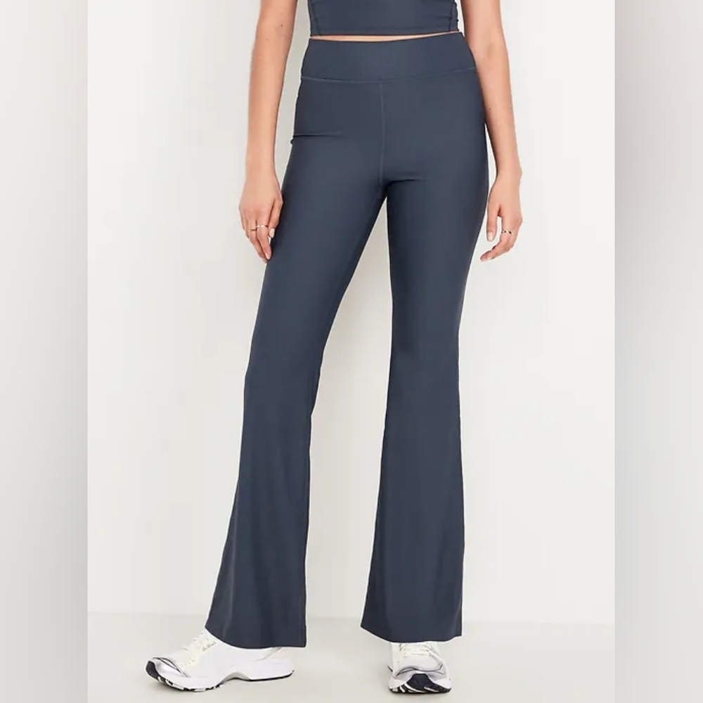 Old Navy PowerSoft Go-Dry Ribbed Flare Leggings Size L
